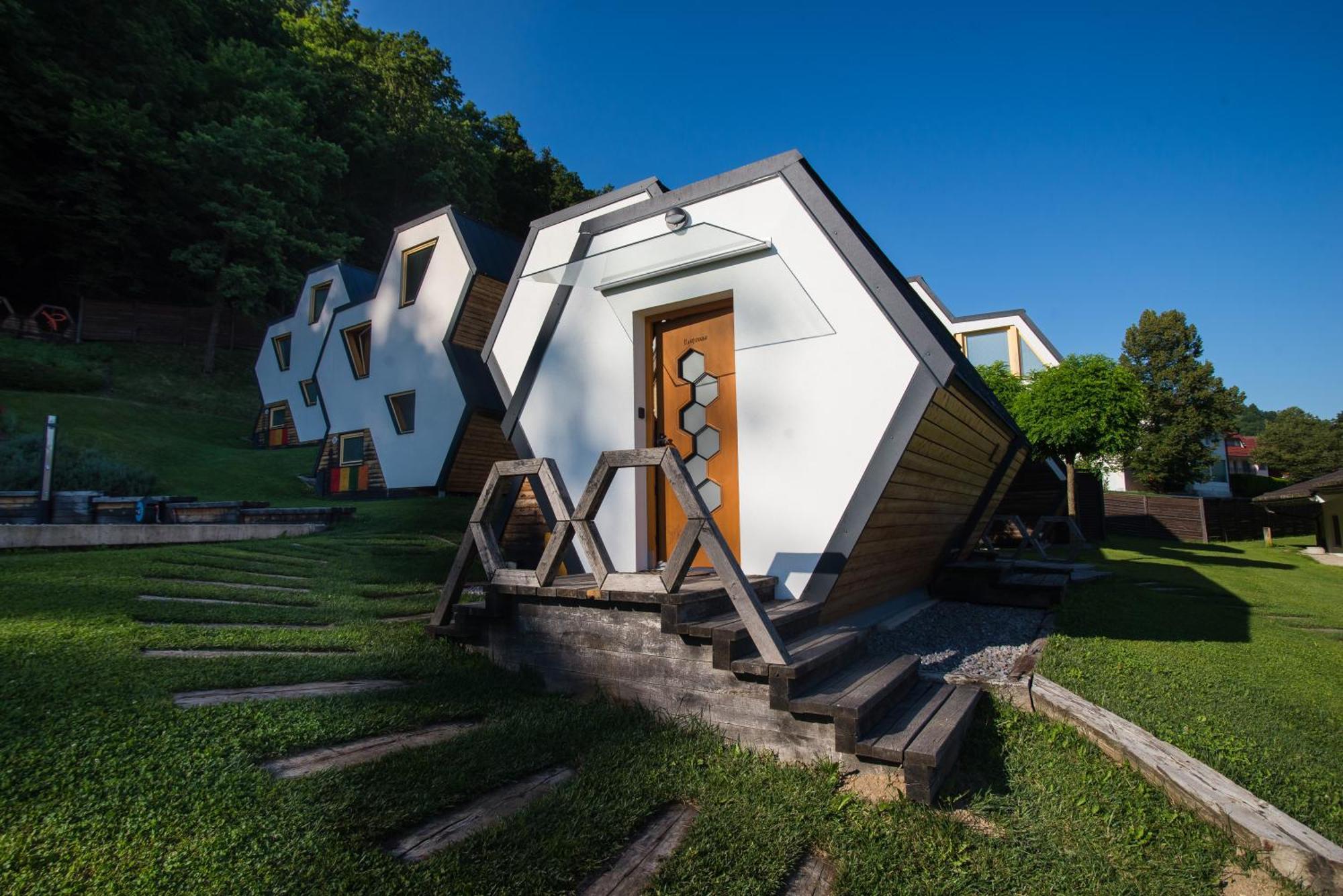 Apartments Beeland Skok Мозирье Экстерьер фото