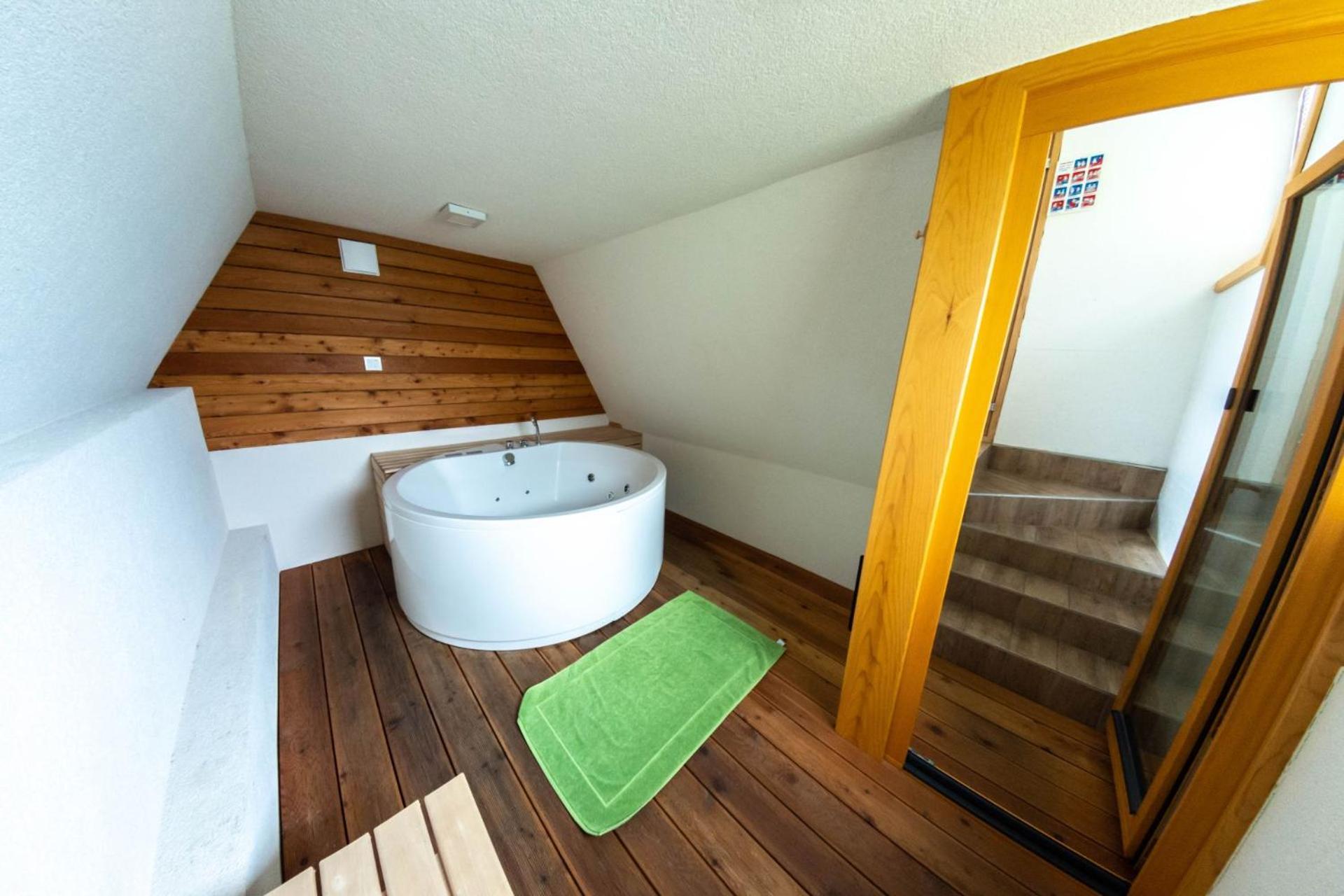 Apartments Beeland Skok Мозирье Номер фото